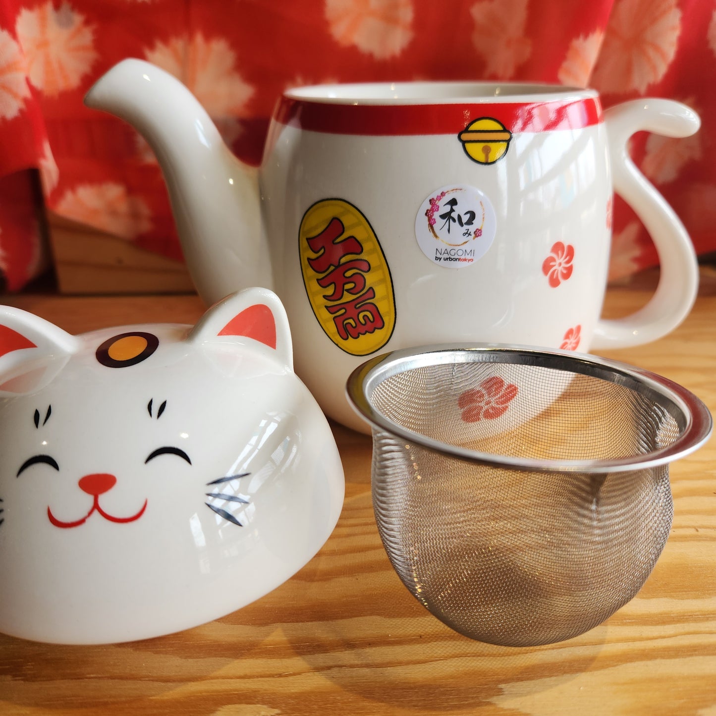 Lucky Cat Tea Pot