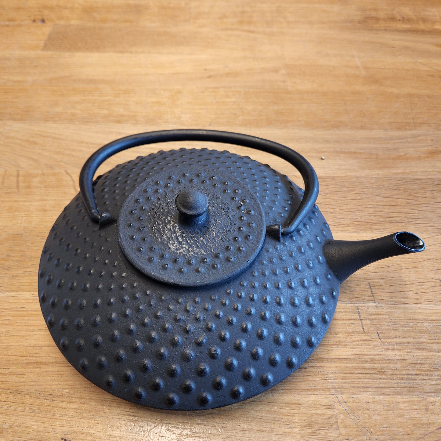 Hira Cast Iron Teapot