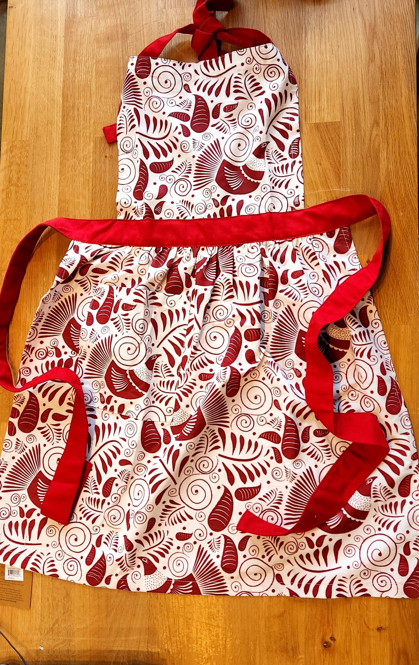 Red Quail Apron